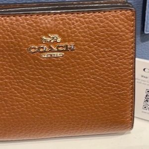 COACH - Authentic (NEW) Snap Wallet